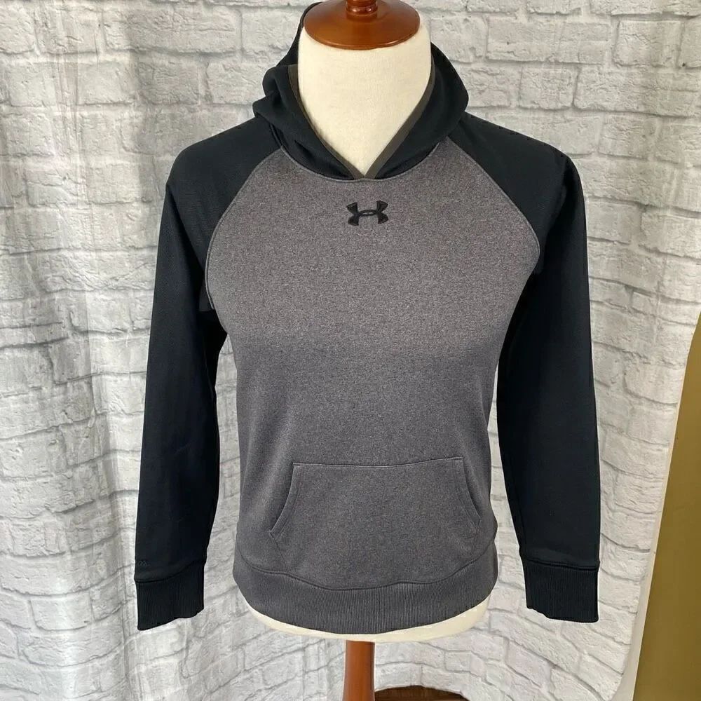 Under armour mens S loose fit pullover athletic hoodie black & grey